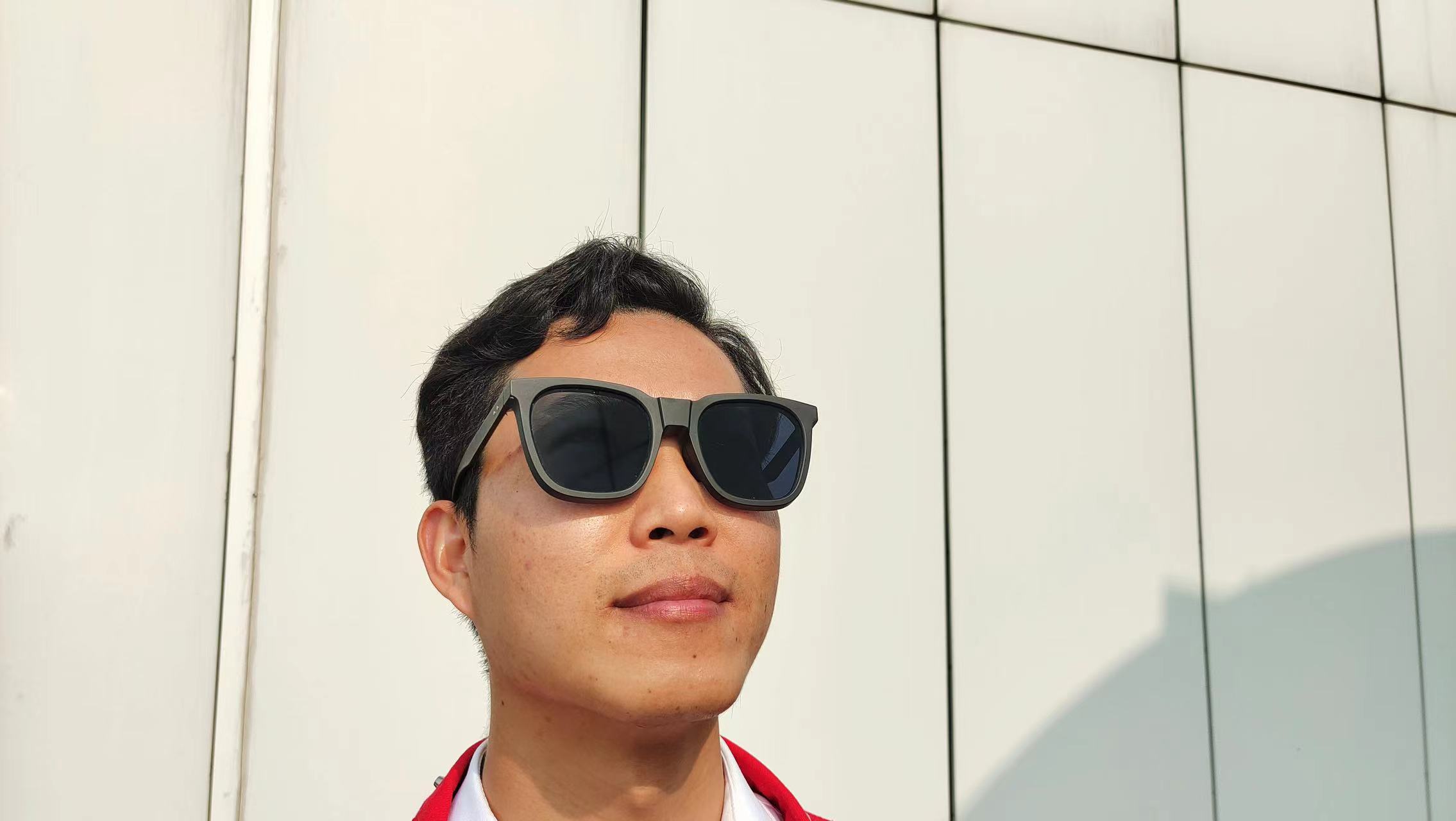 electrochromic smart glasses eyewear