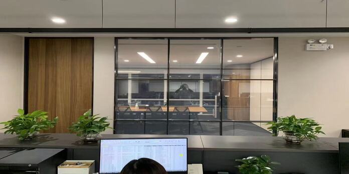 Commercial uses for switchable privacy glass